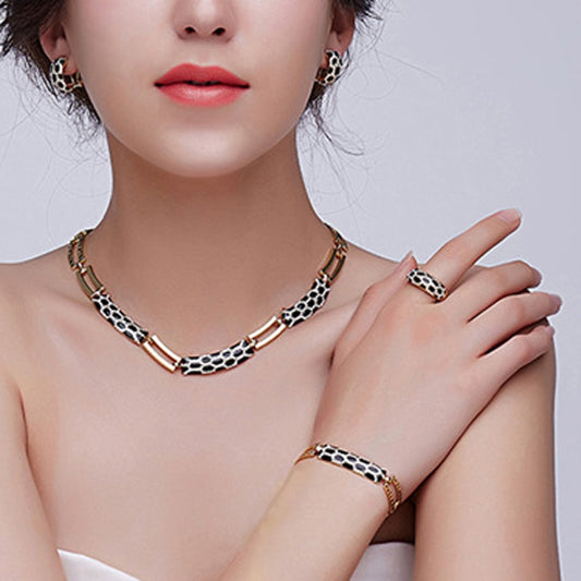 Liffly Luxury Bridal Women Dubai Gold Jewelry Sets/ Fashion Necklace Design