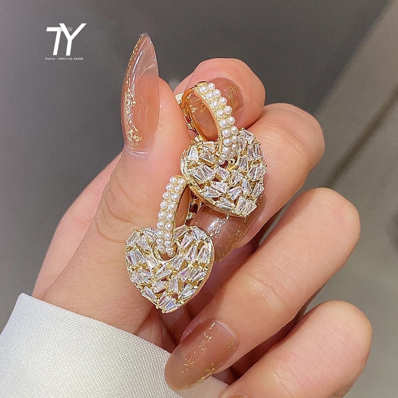 Luxury Crystal Heart-Shaped Pendant Gold Drop Earrings